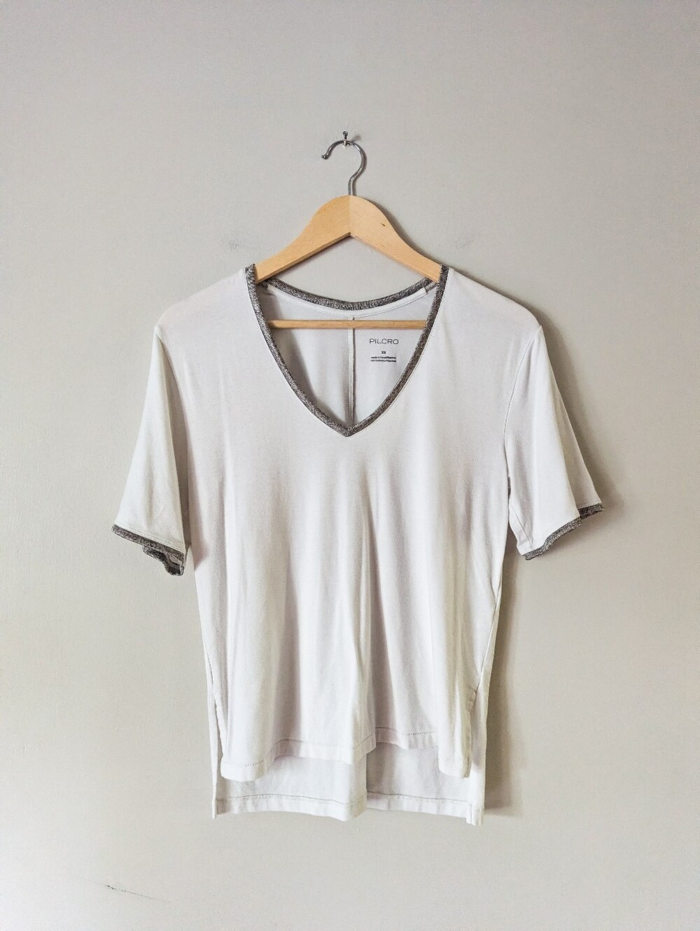 Pilcro Anthropologie White Drapey V-neck Tee